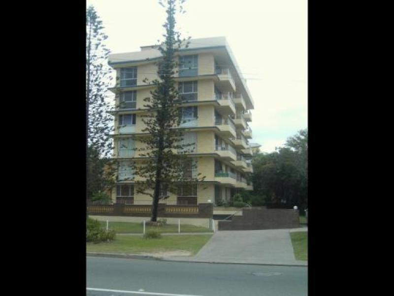 8/280 Hedges Avenue, Broadbeach QLD 4218
